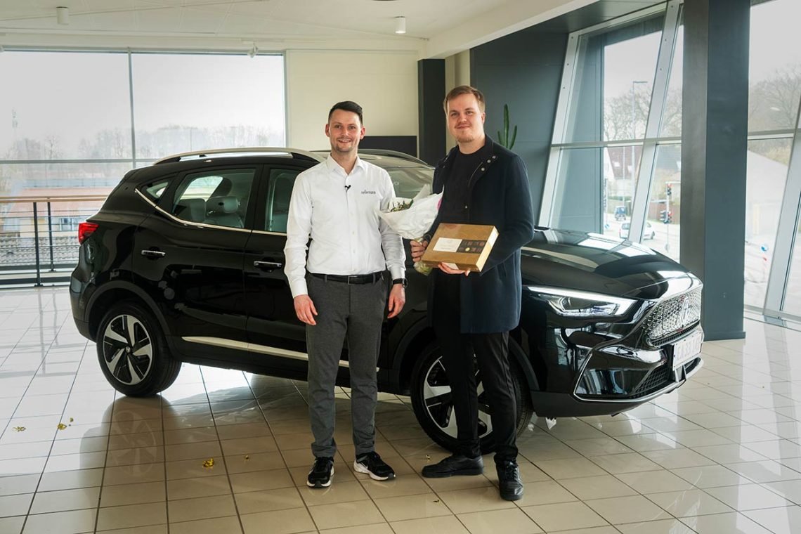 MG i Odense kunne onsdag aflevere ny MG bil nr. 5.000